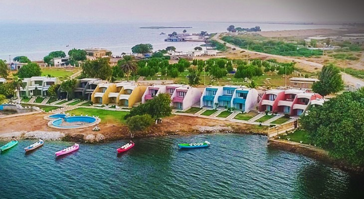 Keenjhar Lake Resort